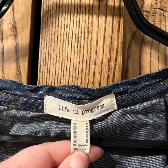 LIFE in progress chambray short sleeve top M - Picture 4 of 7